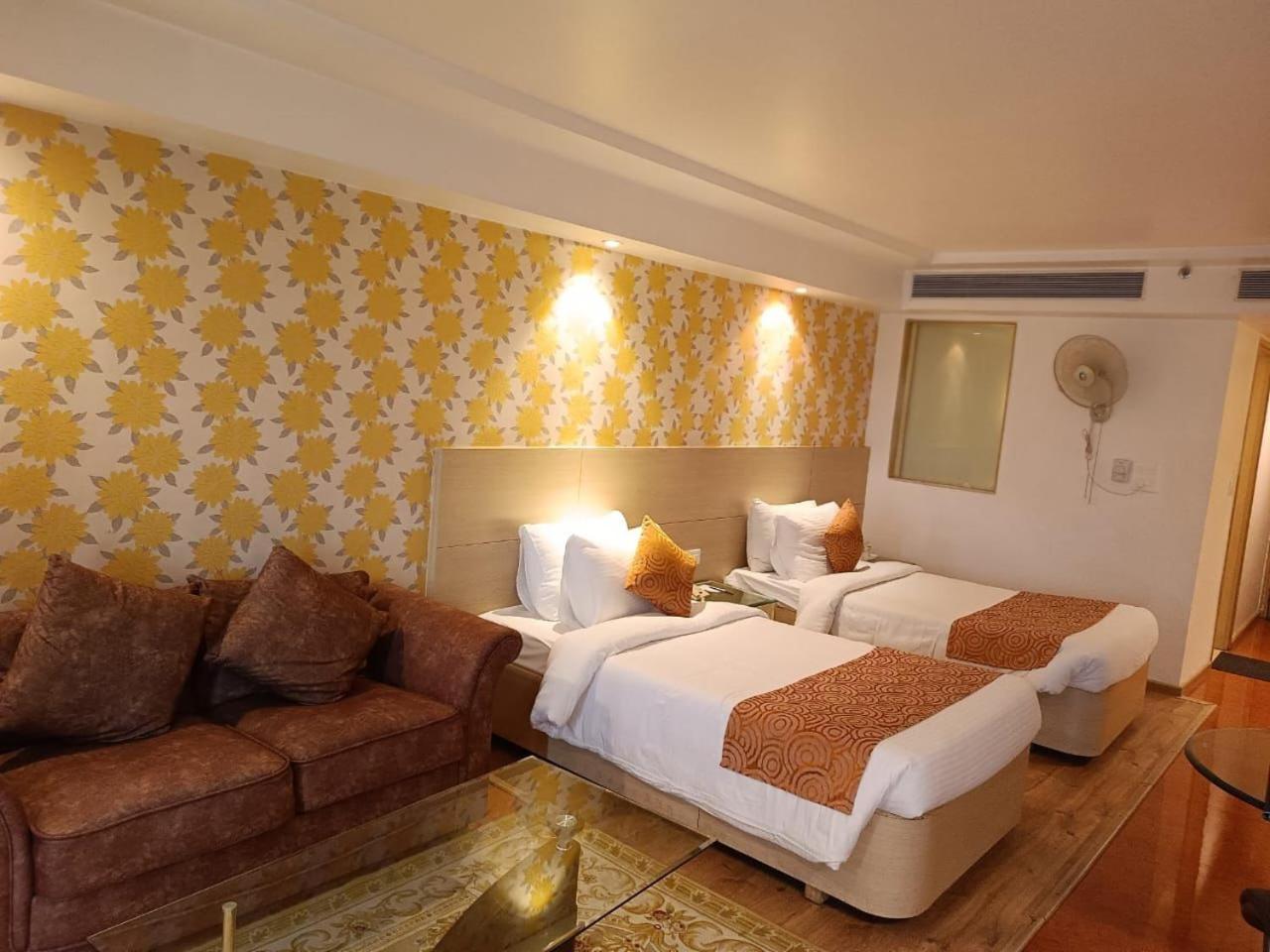 Hotel Amer Green'S Bhopal Bagian luar foto